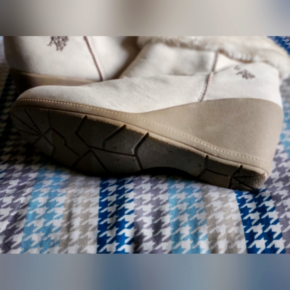 U.S. Polo Assn. Fall Boots - Picture 2 of 4